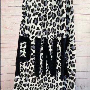 Victoria secret pink  Mint‎ Blue Green Cheetah Leopard Print Blanket